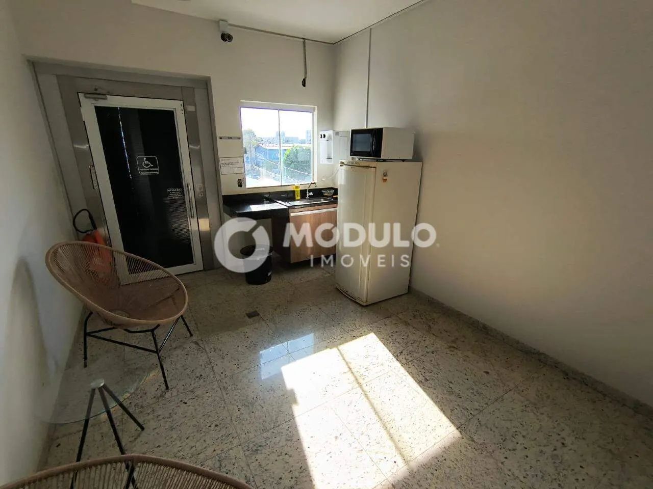 Sala comercial disponível para locação no bairro Umuarama. - Foto 2