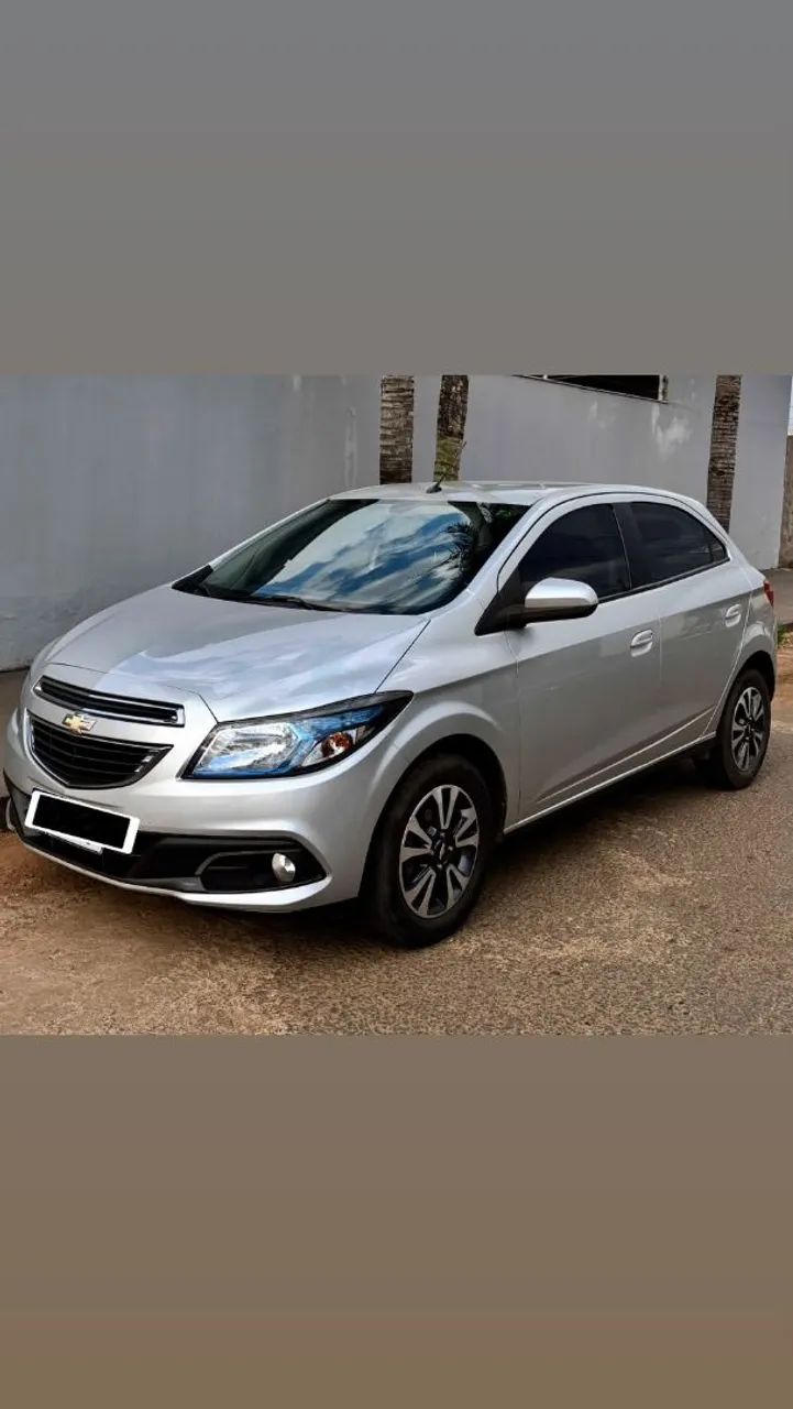Chevrolet Onix ONIX HATCH LTZ 1.4 8V FlexPower 5p Mec. 2015