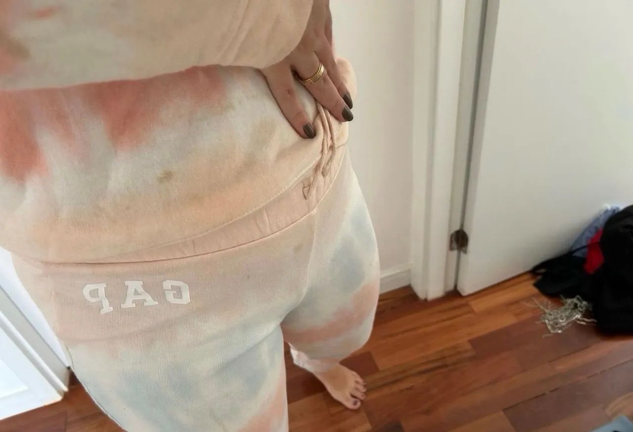 conjunto gap moletom e calça tie dye p - Foto 2