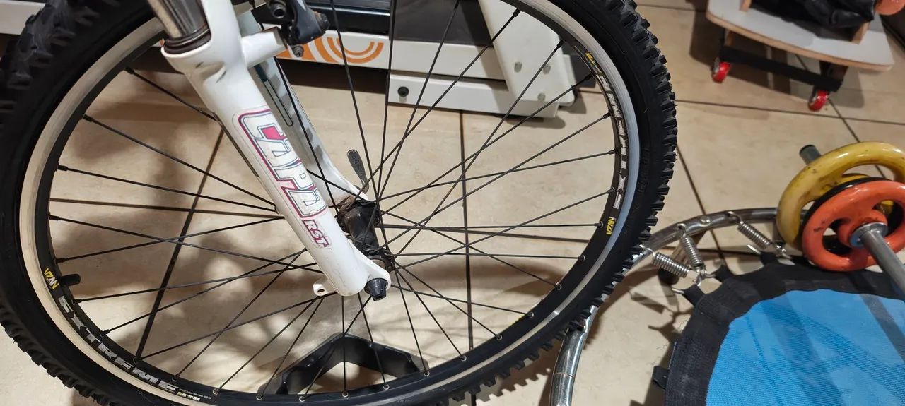 Bicicleta aro 26 24 machas  - Foto 5
