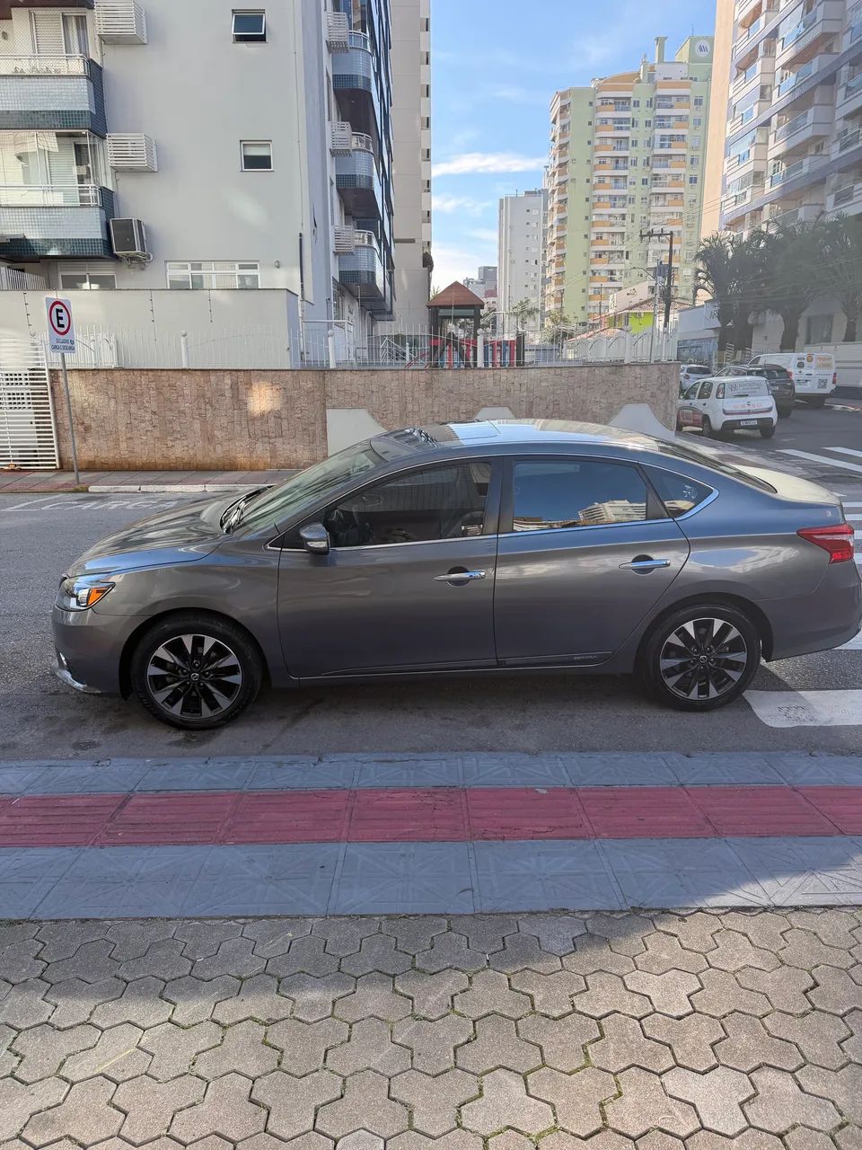 Nissan Sentra SL 2.0 Flexstart 16V Aut. 2019 - Foto 2