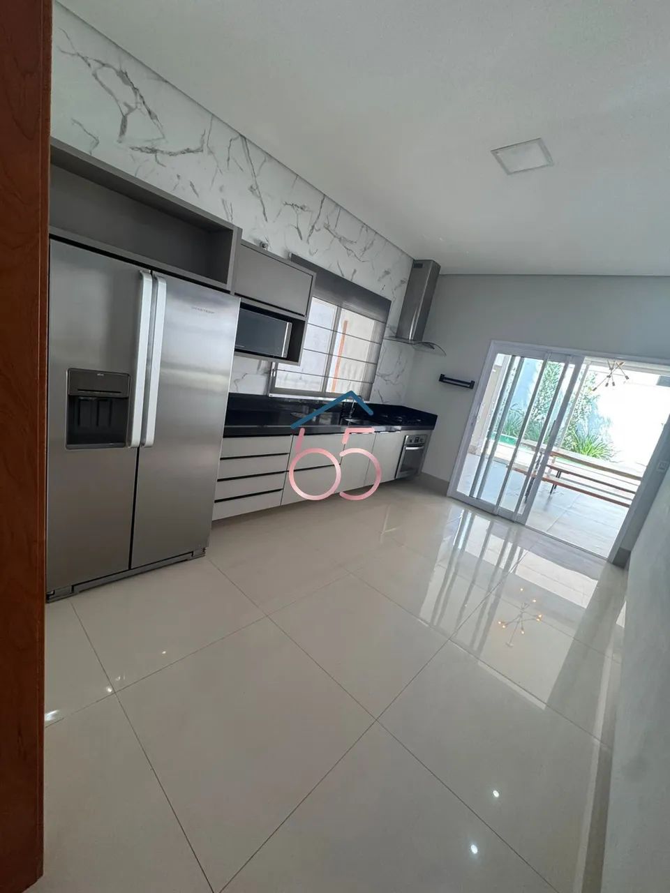 Casa Térrea com 3 Suítes, Piscina e Energia Solar no Belvedere I - Foto 4