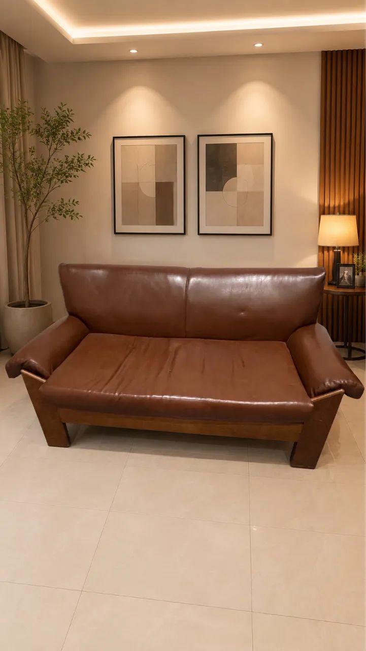 Sofá com madeira e couro 1,50 x 0,80x 0,80 cm! - Foto 2