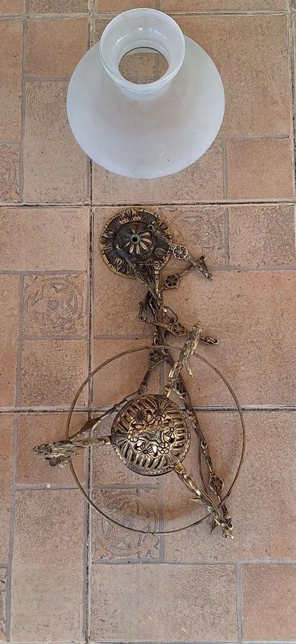 Conjunto de Luminárias em bronze, estilo colonial.  - Foto 4