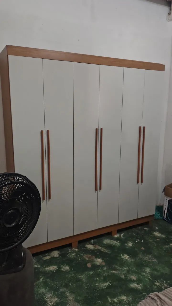Guarda roupa 6 portas  - Foto 2