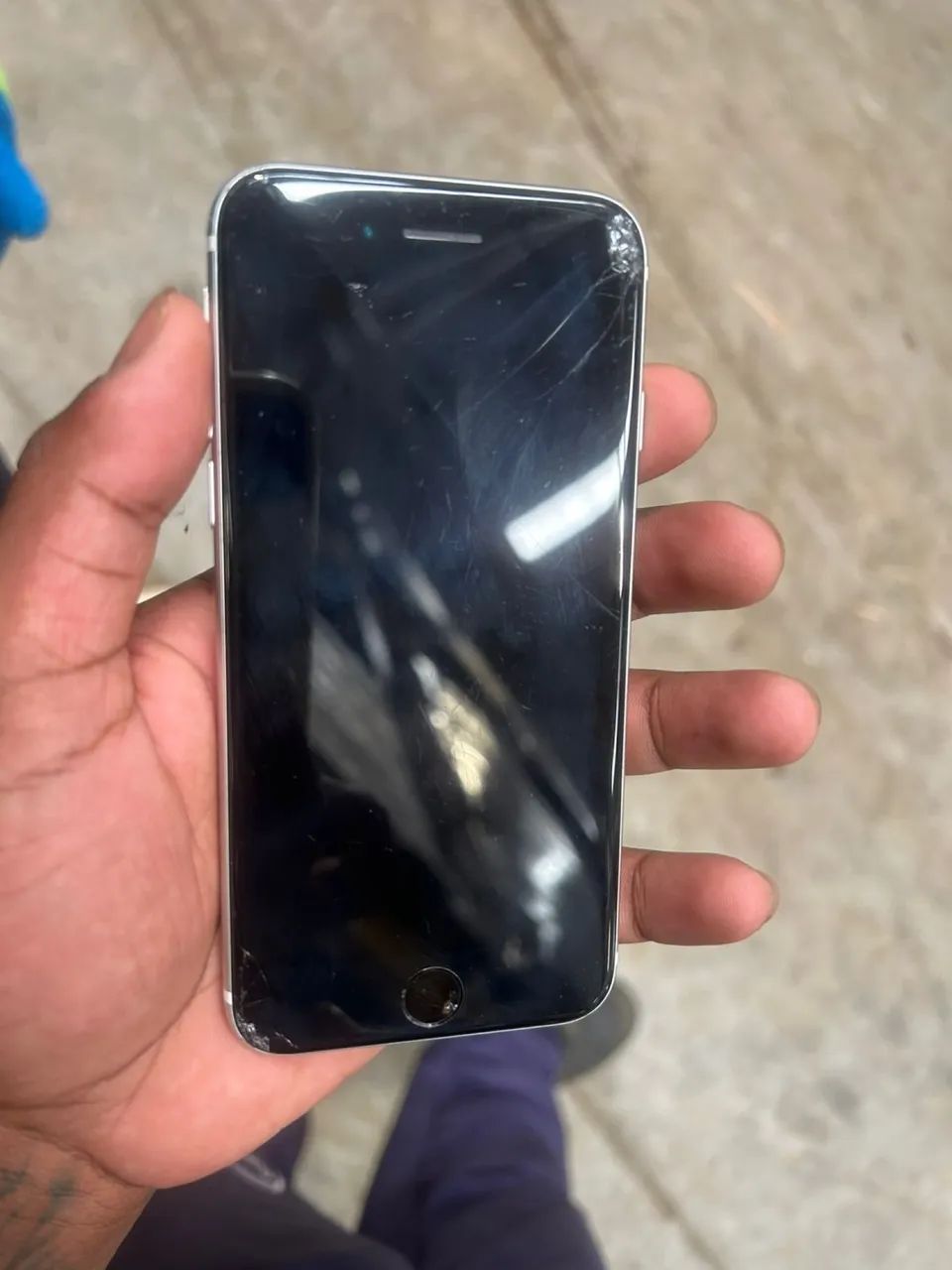 Vendo iPhone SE 128g  - Foto 3