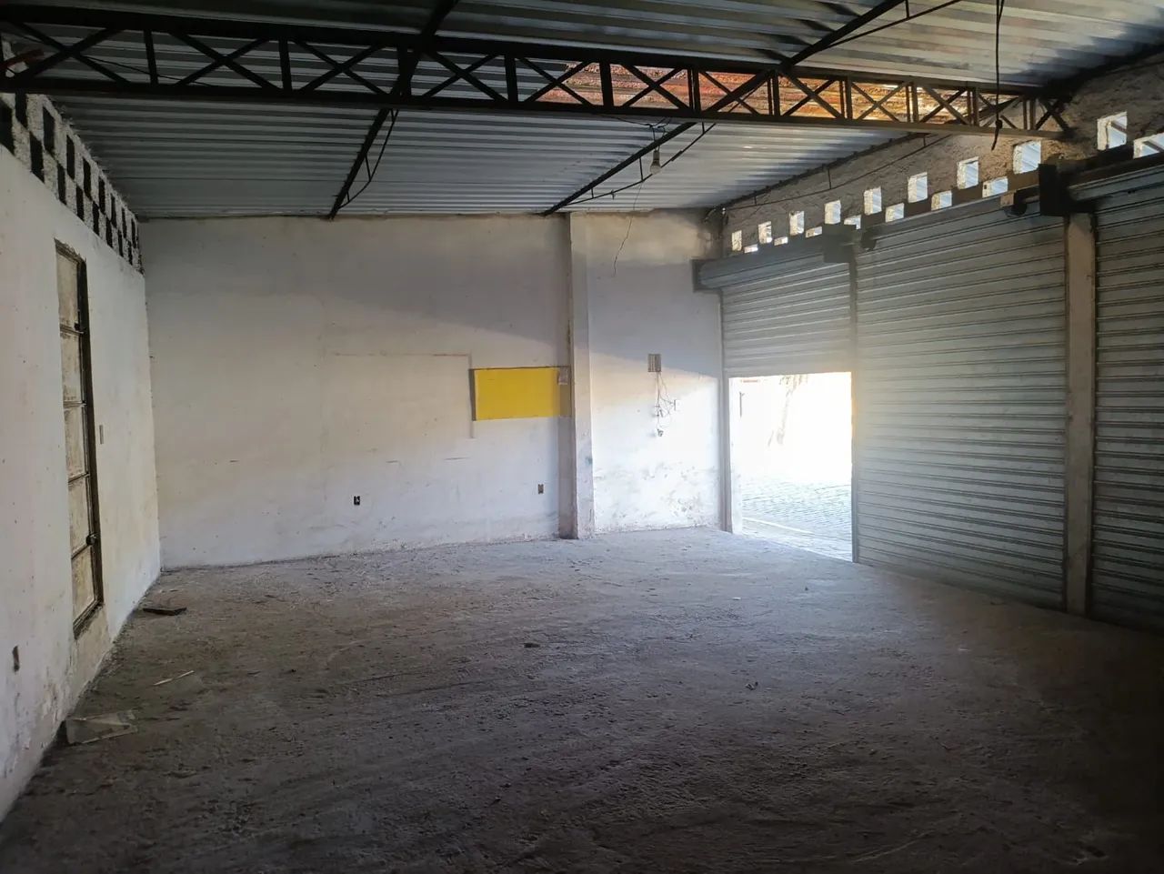 Loja Comercial+ Amplo terreno nos fundos  - Foto 3