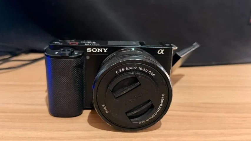 Câmera Sony ZV-E10 - Foto 3