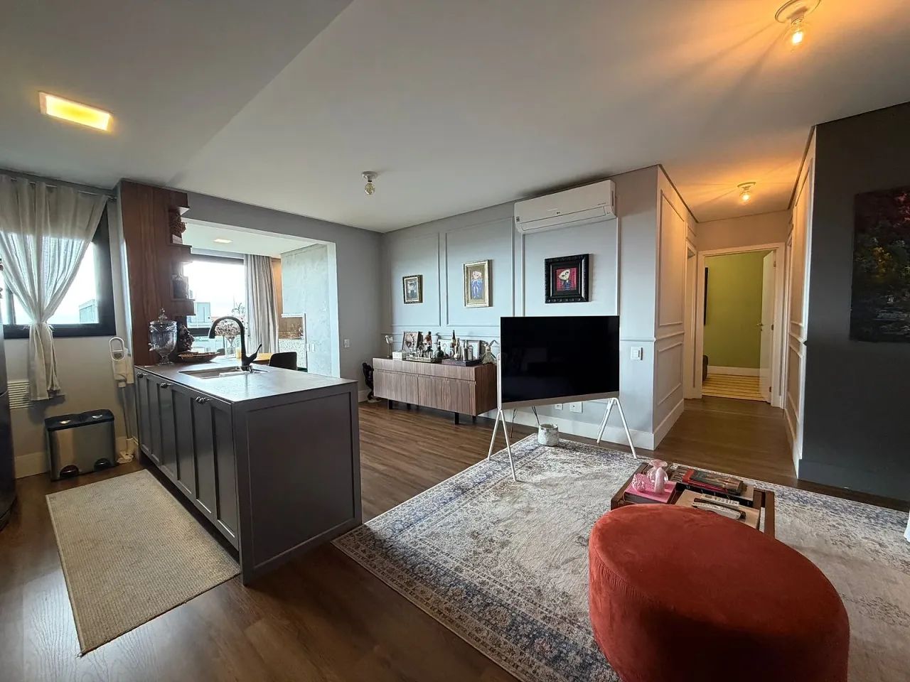 Apartamento 2 Quartos com 1 Suíte e 78m² - Centro - BRN