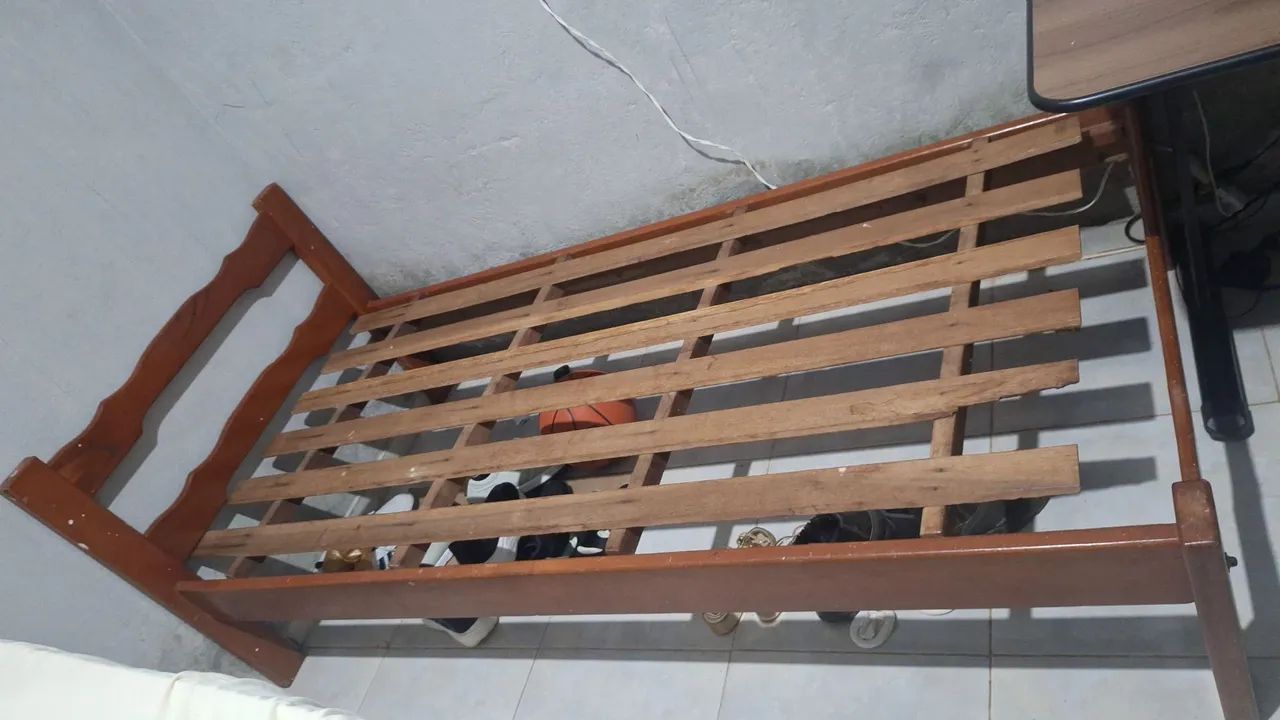 Cama de madeira de solteiro - Foto 2