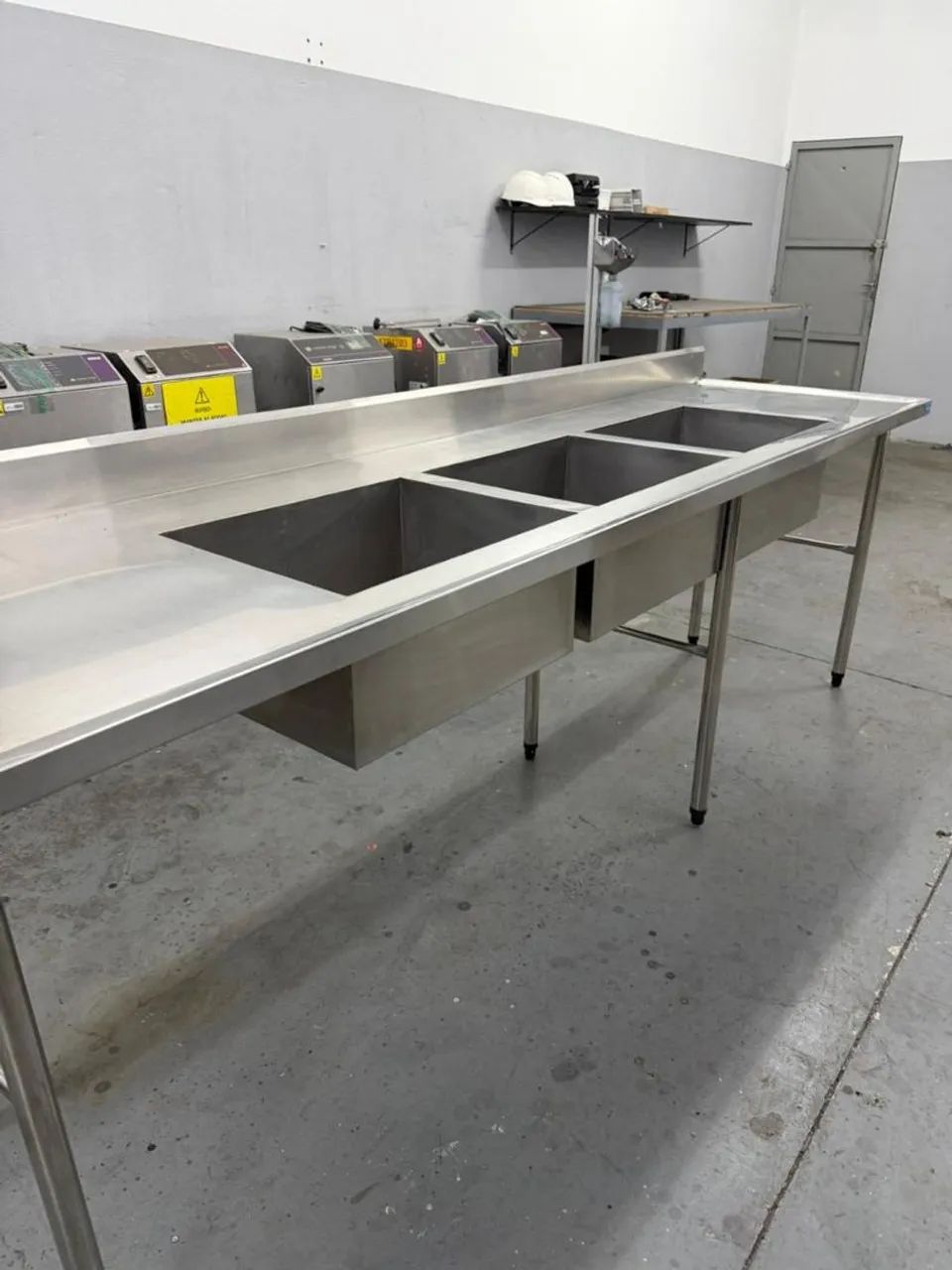 Mesa Inox 3 Cubas 2,40* - Foto 5