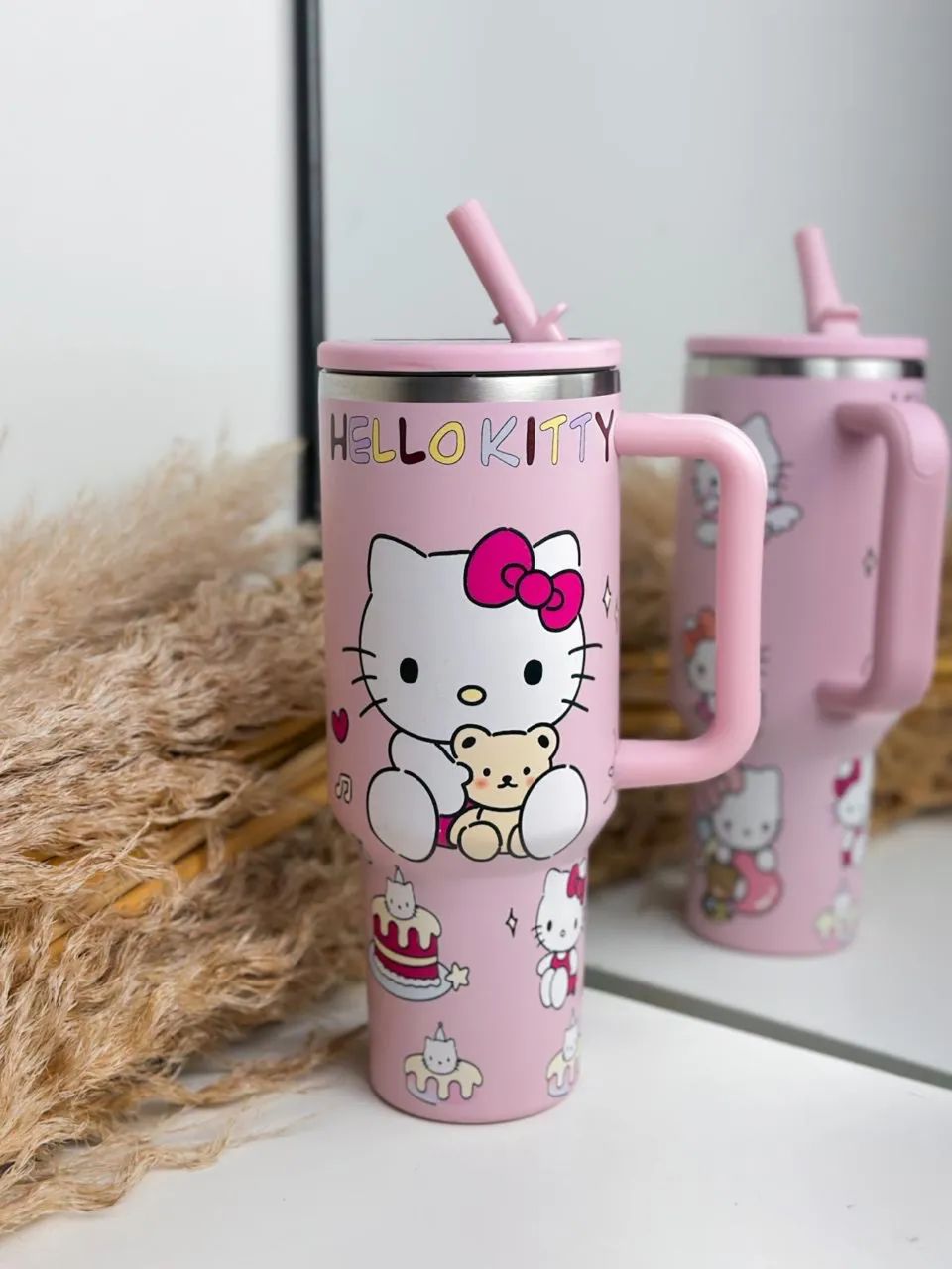 COPO TÉRMICO HELLO KITTY 1200ml - Foto 2