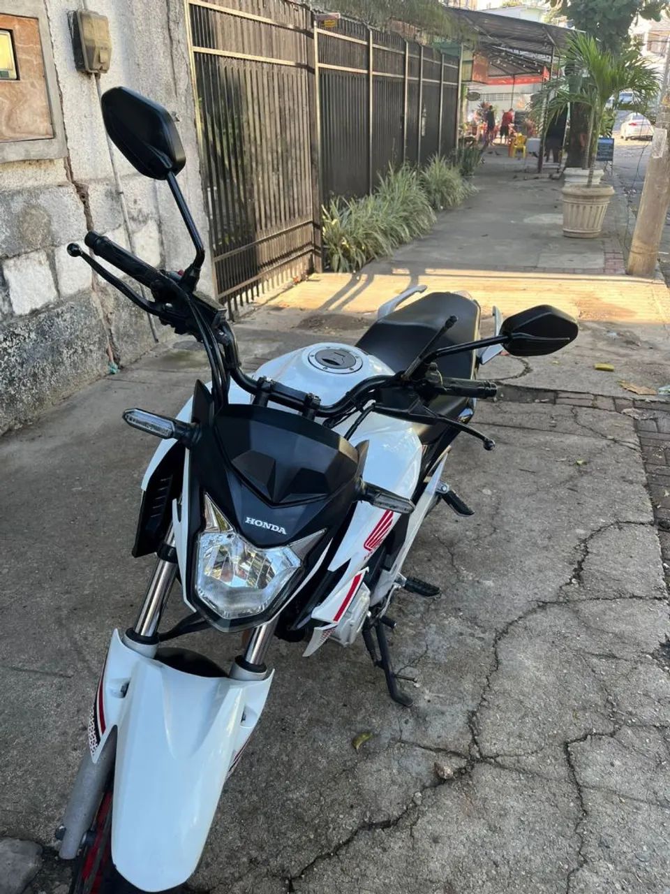 Vendo cb twister ano 2022  - Foto 5