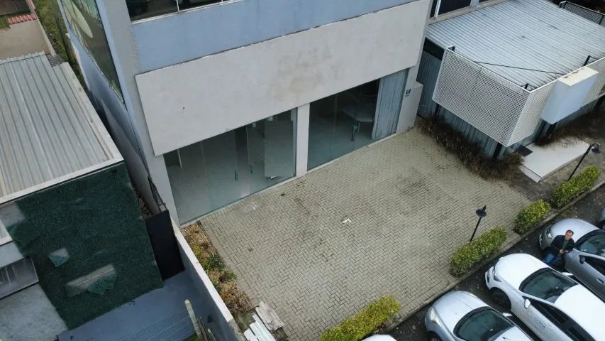 Locação Comercial - Sala com 160m² e 2 vagas  - Praia Brava  - Foto 3