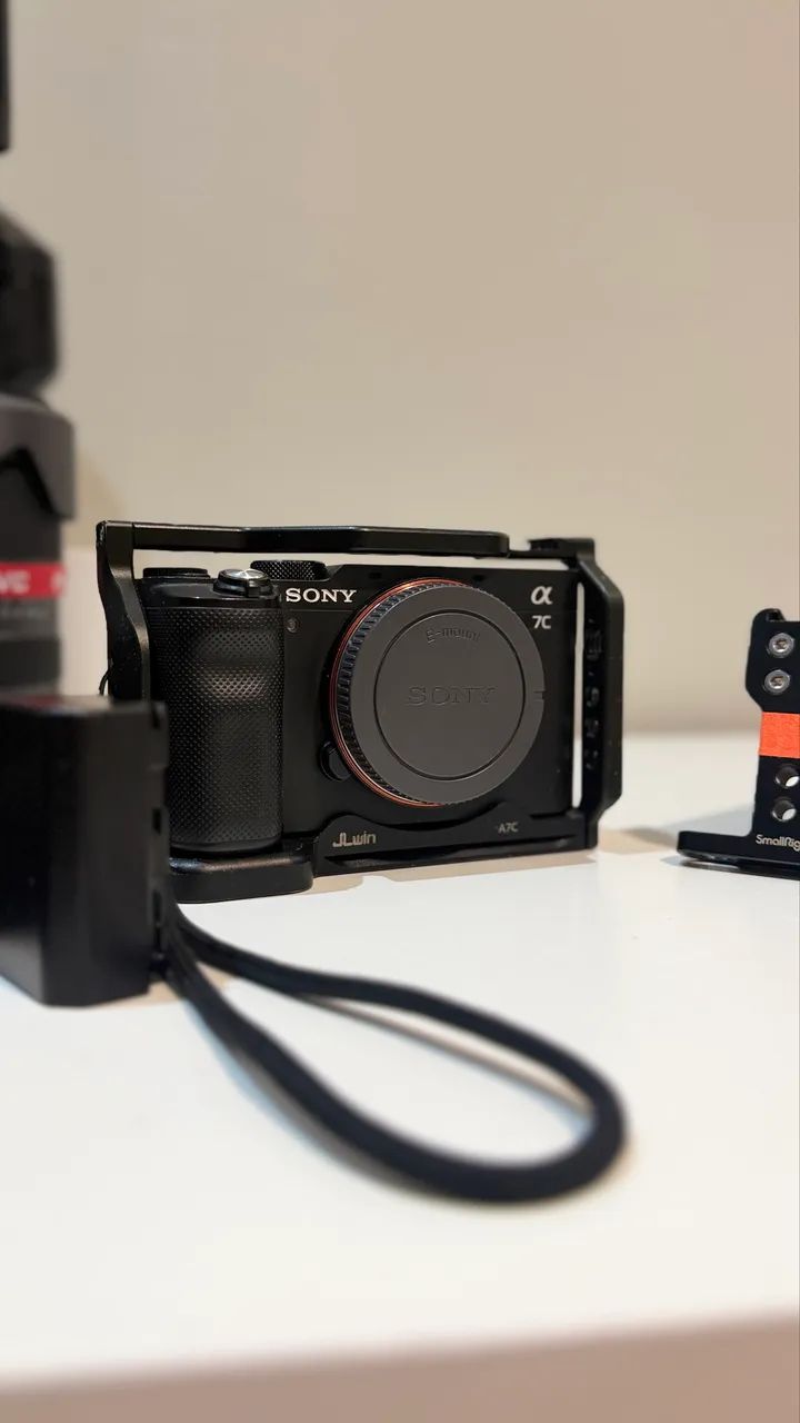 Sony A7c - Full frame - Foto 2