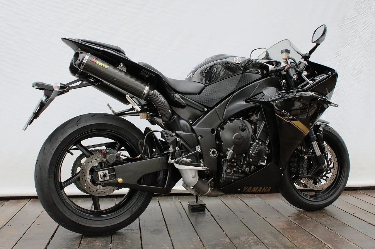 YAMAHA YZF R1 - Foto 5
