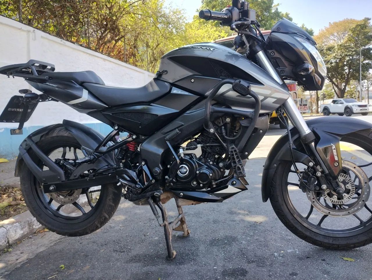 Bajaj dominar 160 2024 - Foto 3