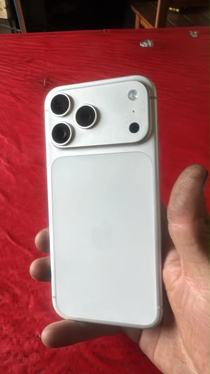 iPhone 17 Pro Max - Foto 2