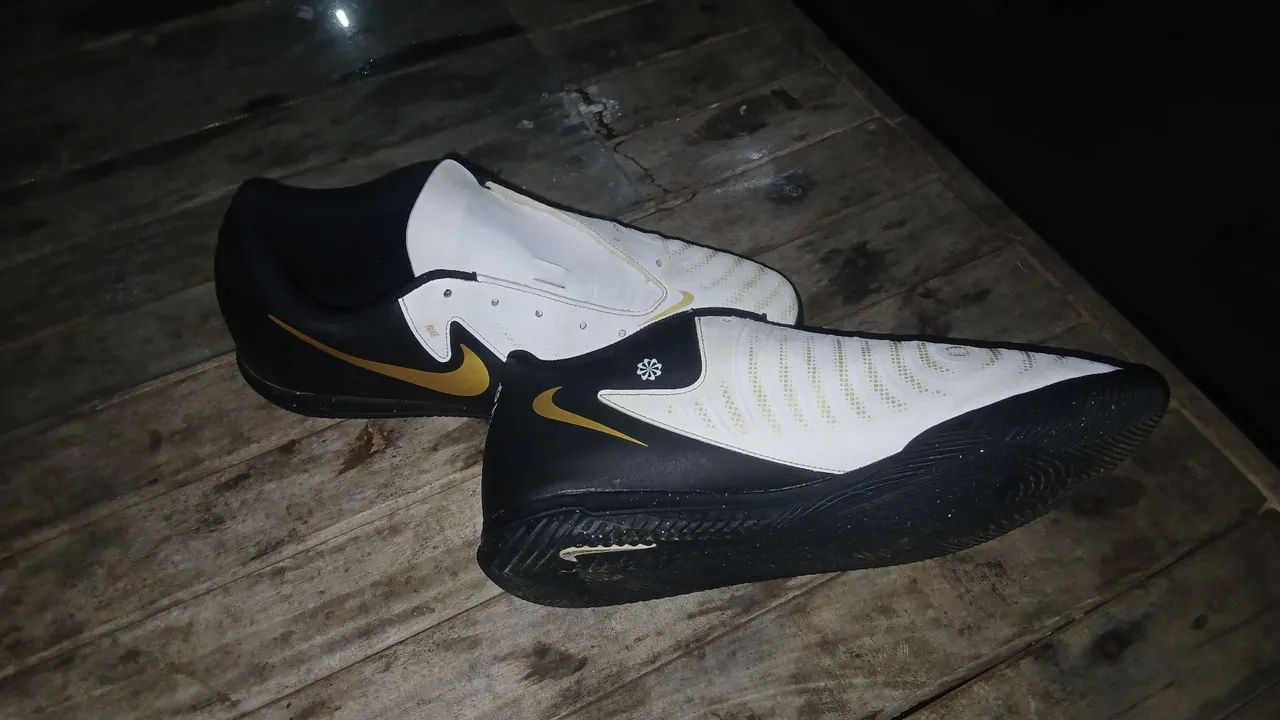 Vendo Chuteira de Futsal *PHANTOM* - Foto 2