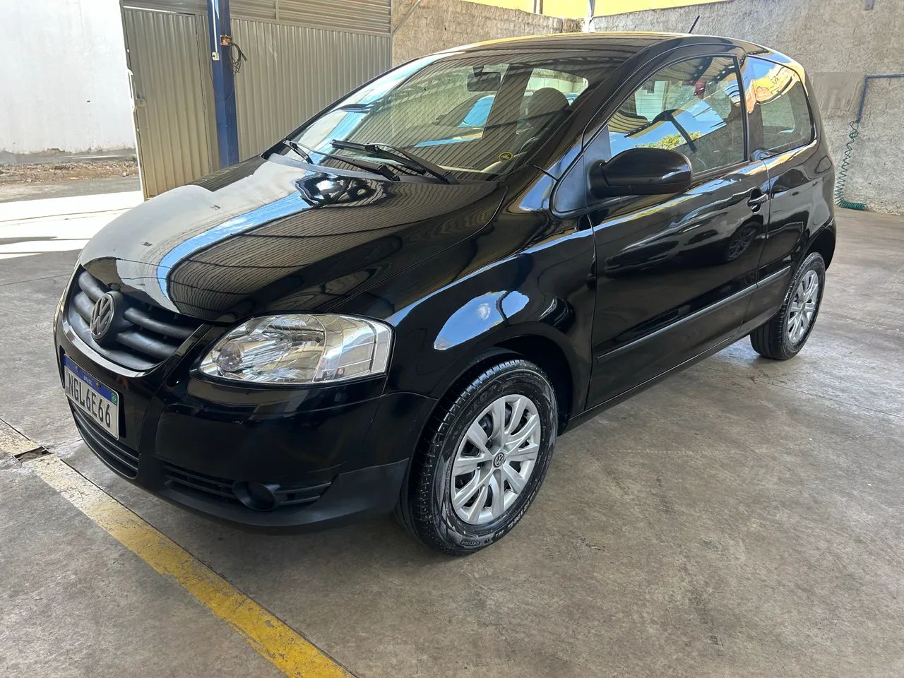 Volkswagen Fox City 1.0mi/ 1.0mi Total Flex 8V 3P 2008 - Foto 4