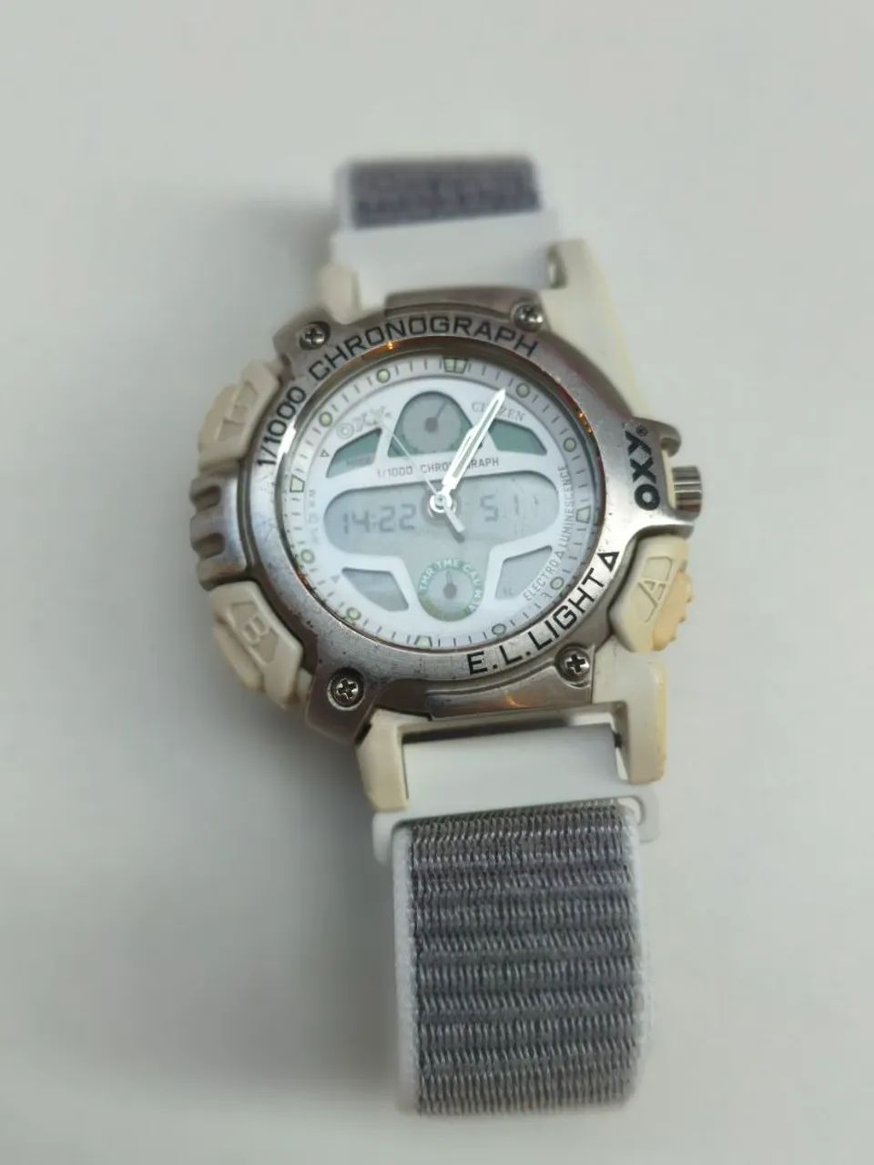 Relógio Citizen Oxy Vintage C400-L17697 Y - Foto 2