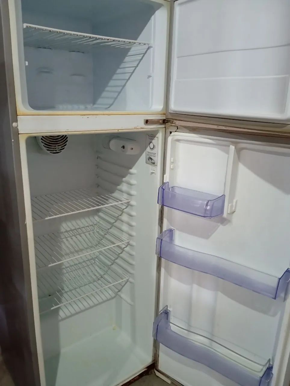 Vendo geladeira  - Foto 5