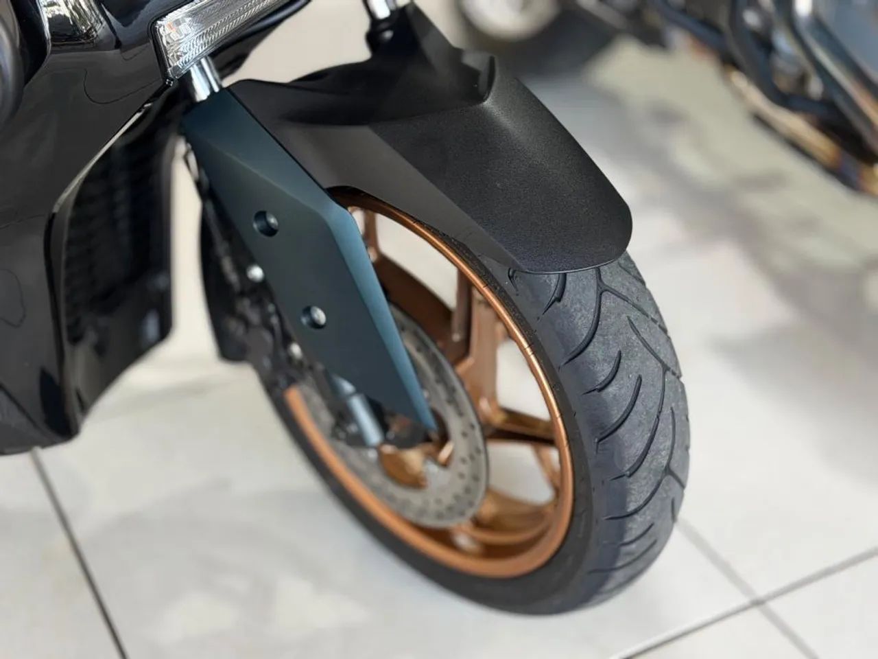 YAMAHA XMAX 250  - Foto 3