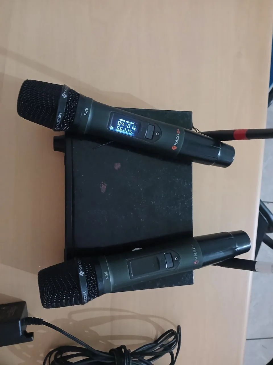 Microfone  KADOSH duplo  muito novo - Foto 3