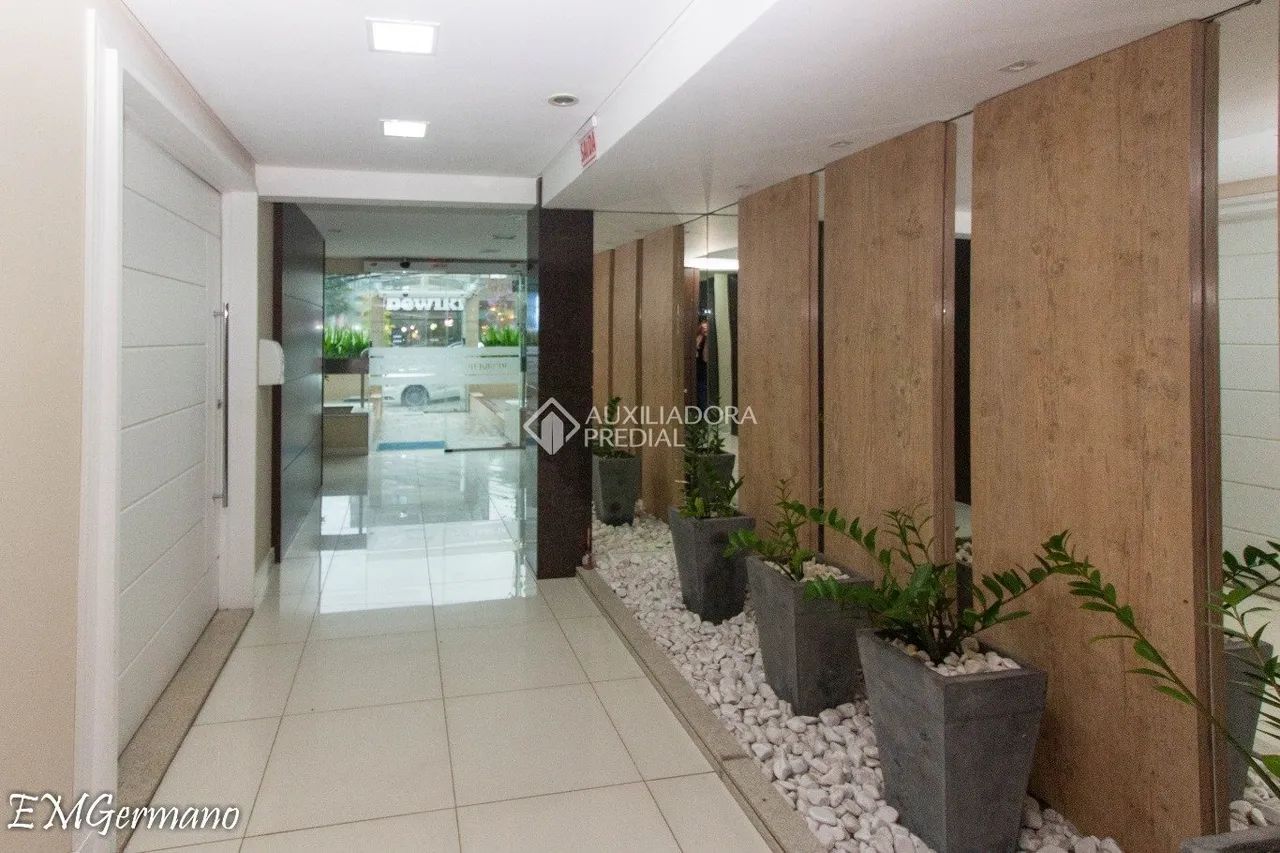 Apartamento à Venda no Centro de Florianópolis com 2 Suítes - Excelente para Morar ou Inve - Foto 3