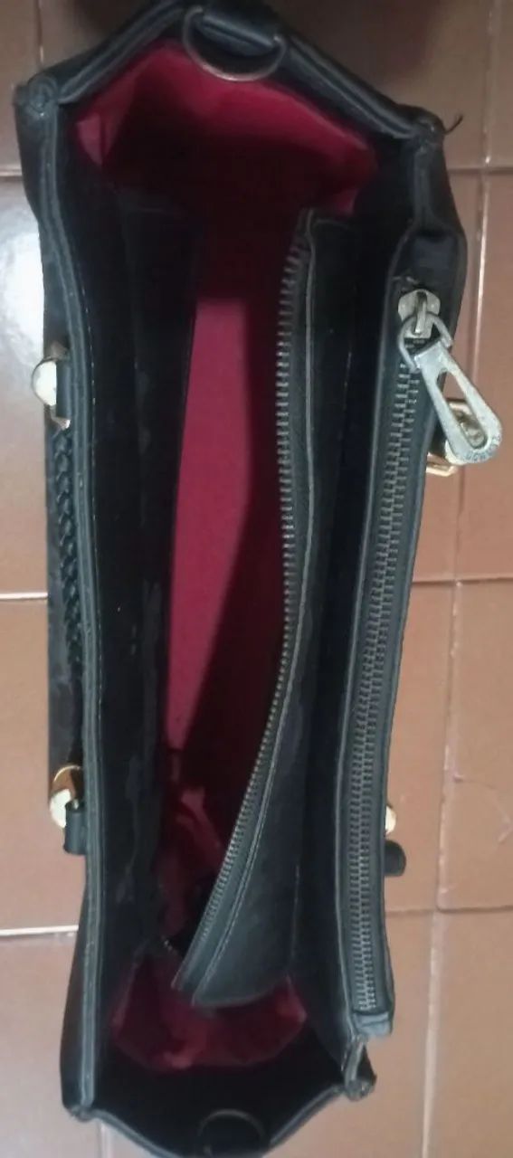 Bolsa Schutz ótimo estado - Foto 3