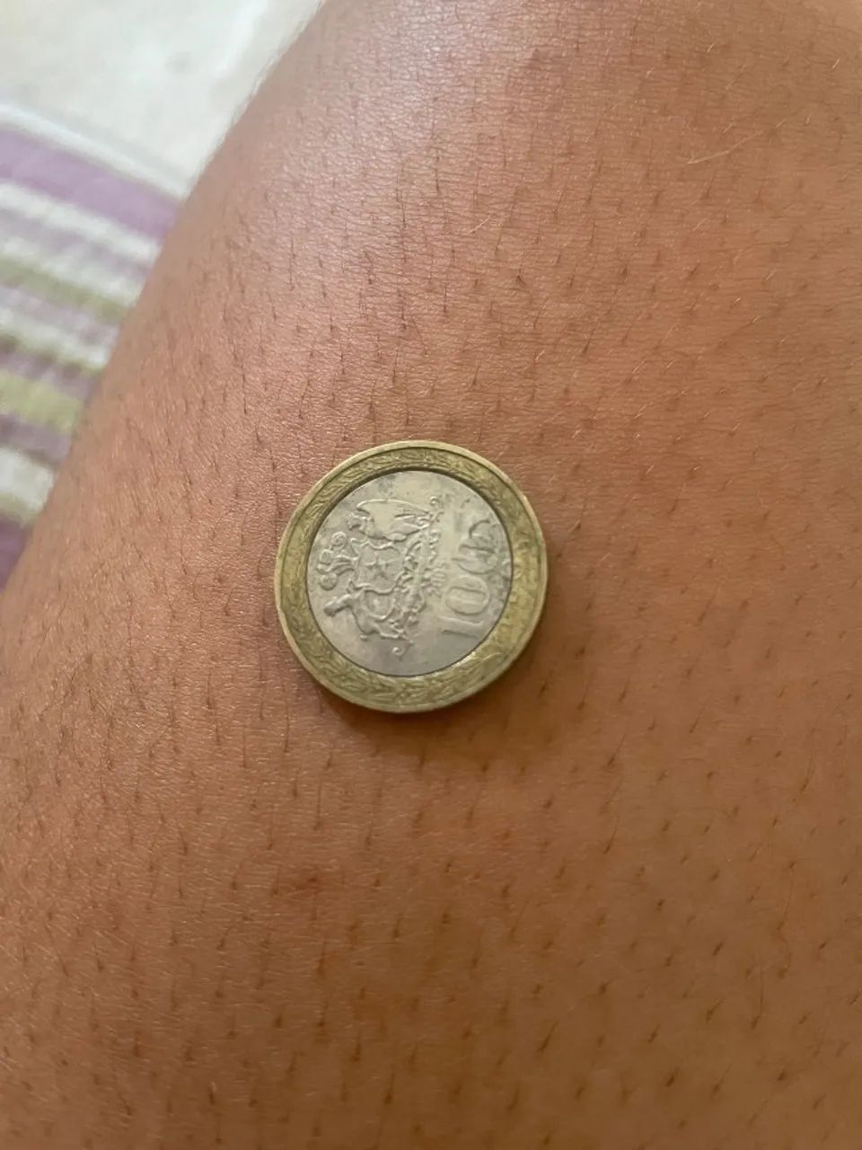 Lote de Moedas Estrangeiras Antigas - EUA, Inglaterra, Chile, Canadá e Irlanda - Foto 5