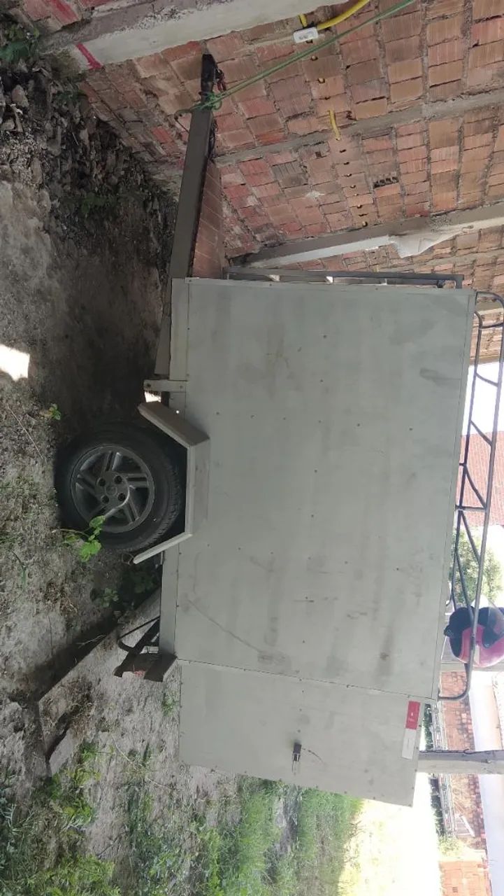 Carroceria reboque fechada 