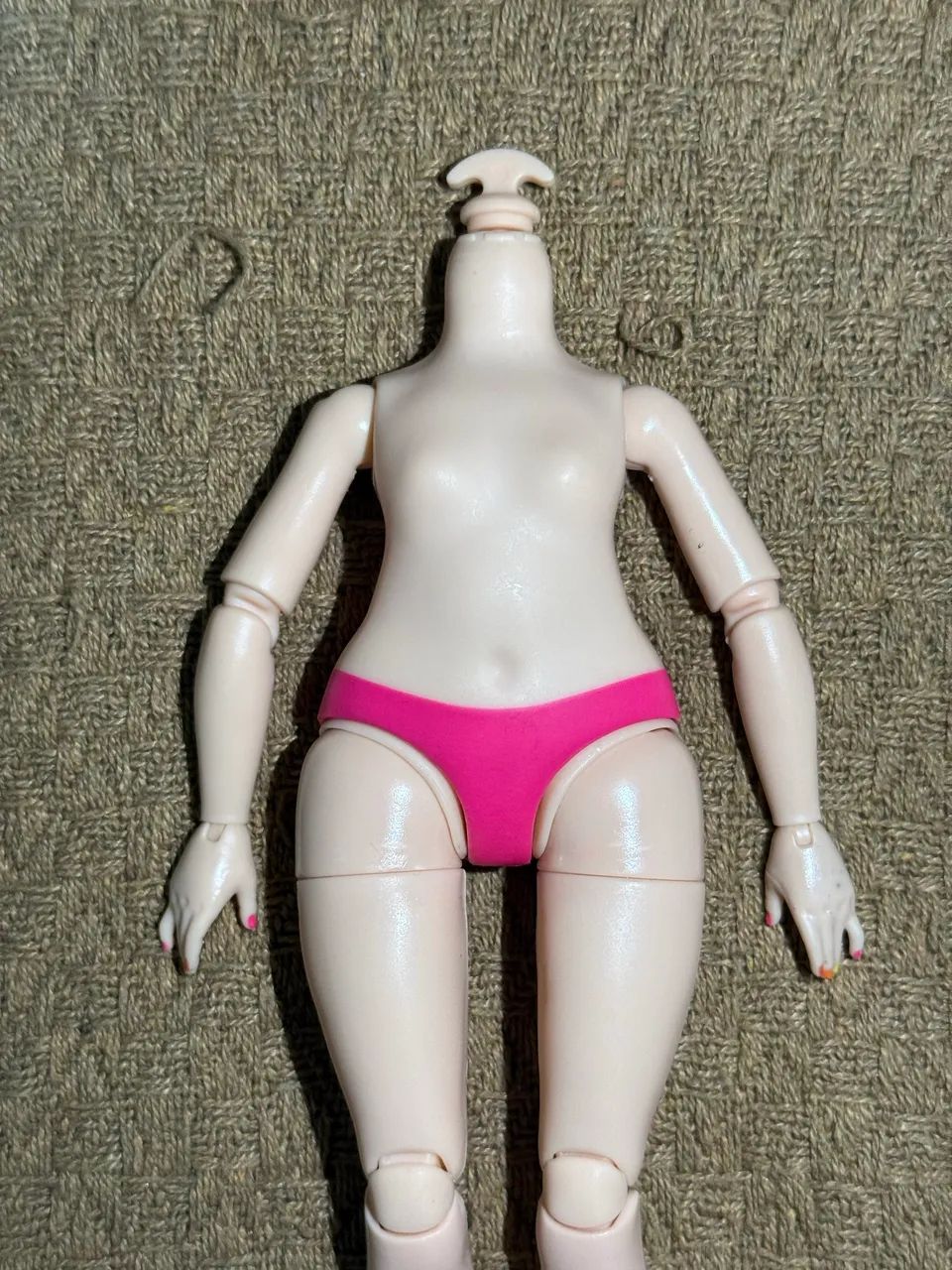 Rainbow High Body Brinquedo Boneca Peças - Foto 3