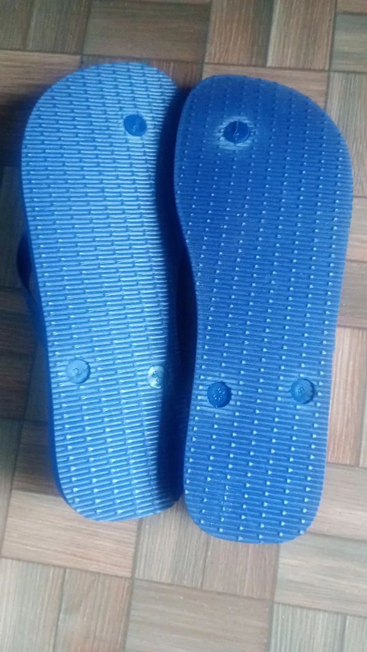 Chinelo Havaianas 43/44 - Foto 2
