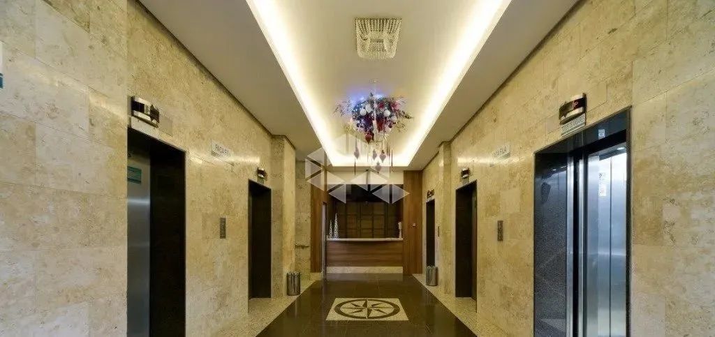 Sala comercial para venda na Galeria Di Primio Beck na Andradas no Centro Histórico de Por