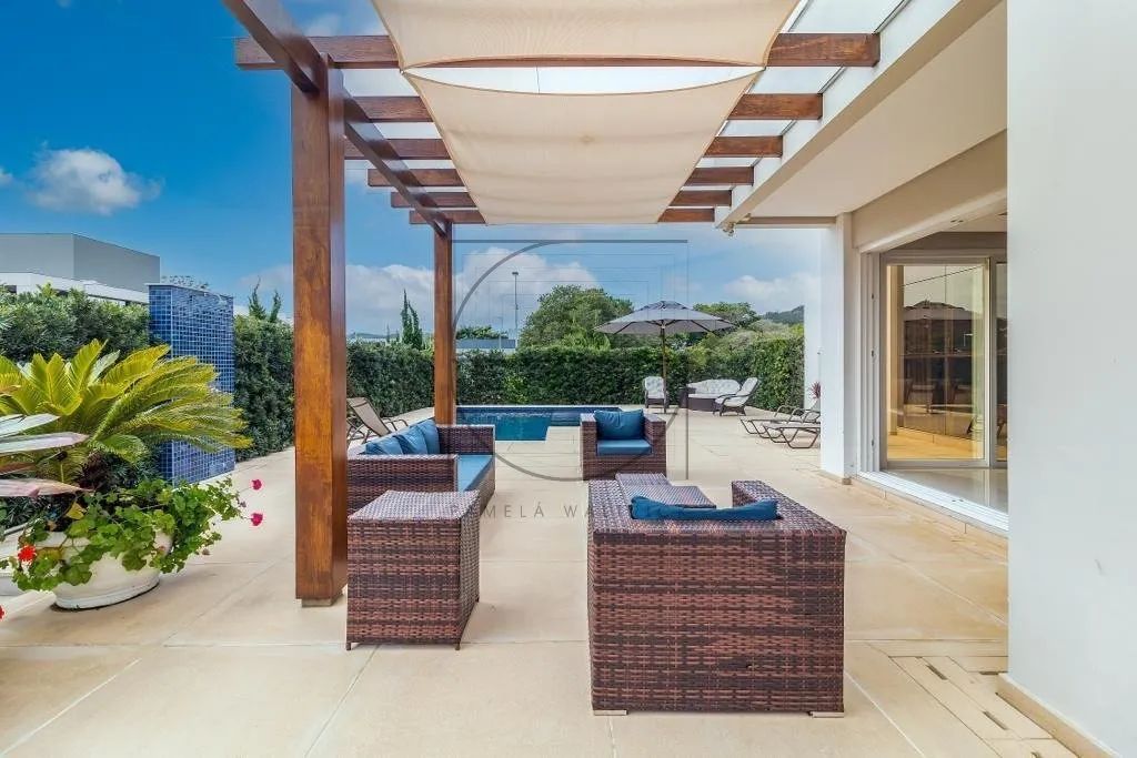 Casa com 5 suítes e com 5 dormitórios e 6 banheiros - Foto 4