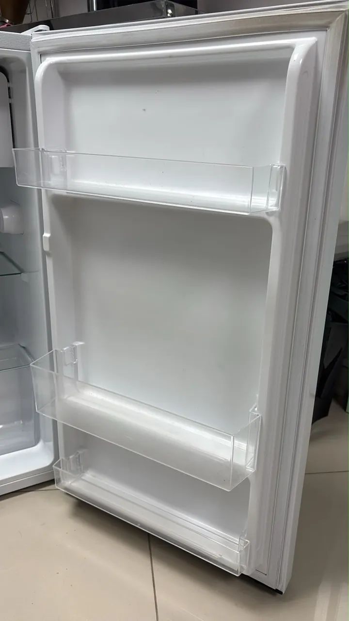 Frigobar Hisense 90L impecável  - Foto 3