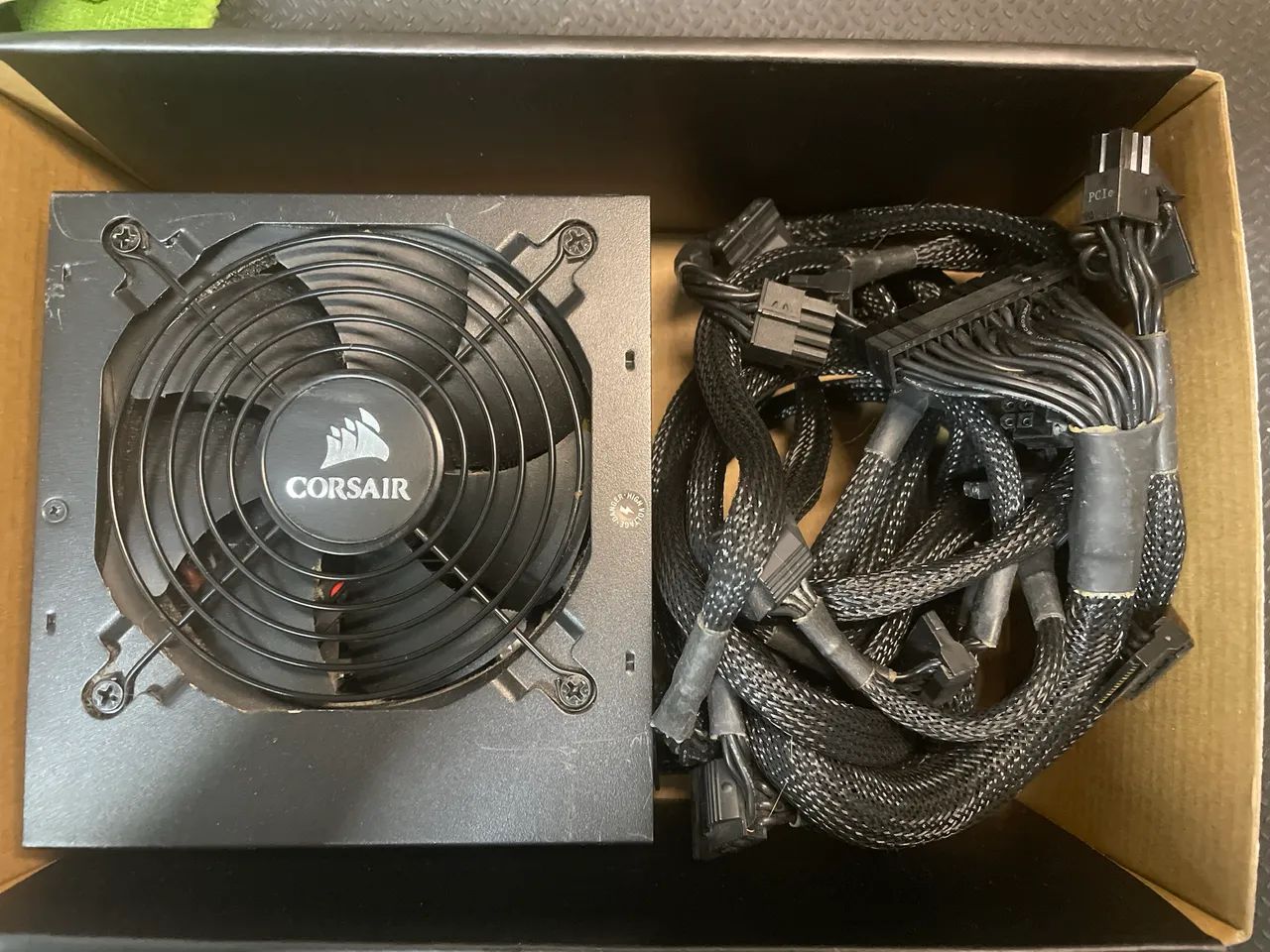 Fonte corsair CX 650w