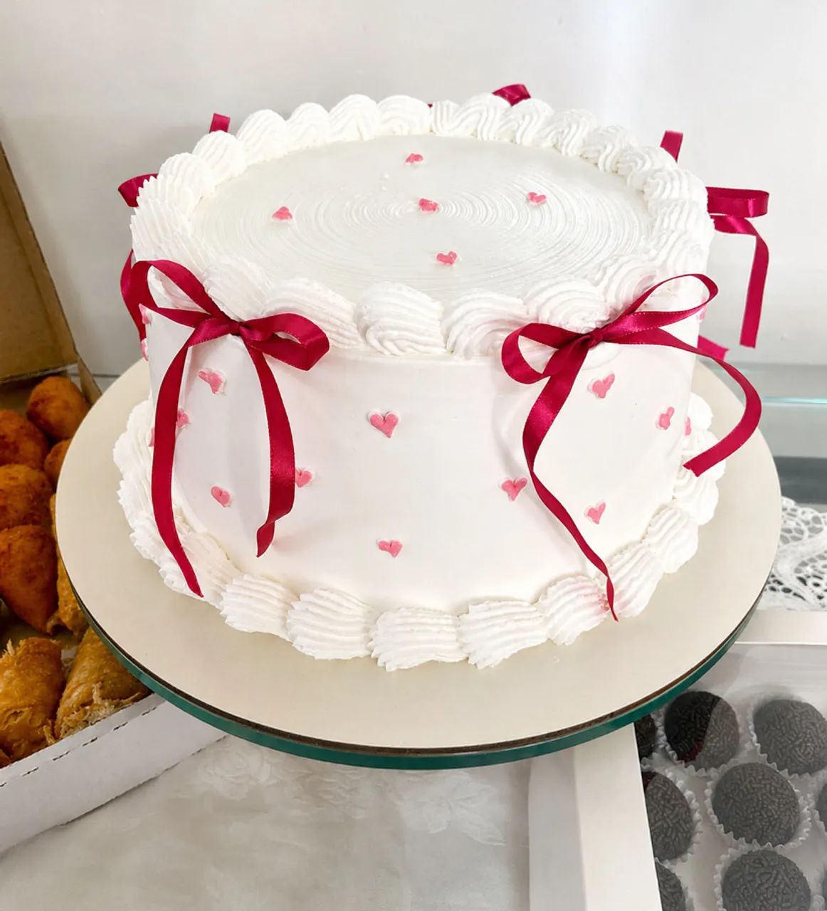 Bolos, doces e salgados