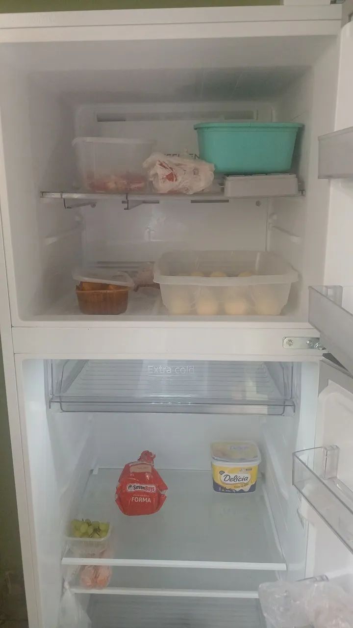 Geladeira com 3 meses de uso nova