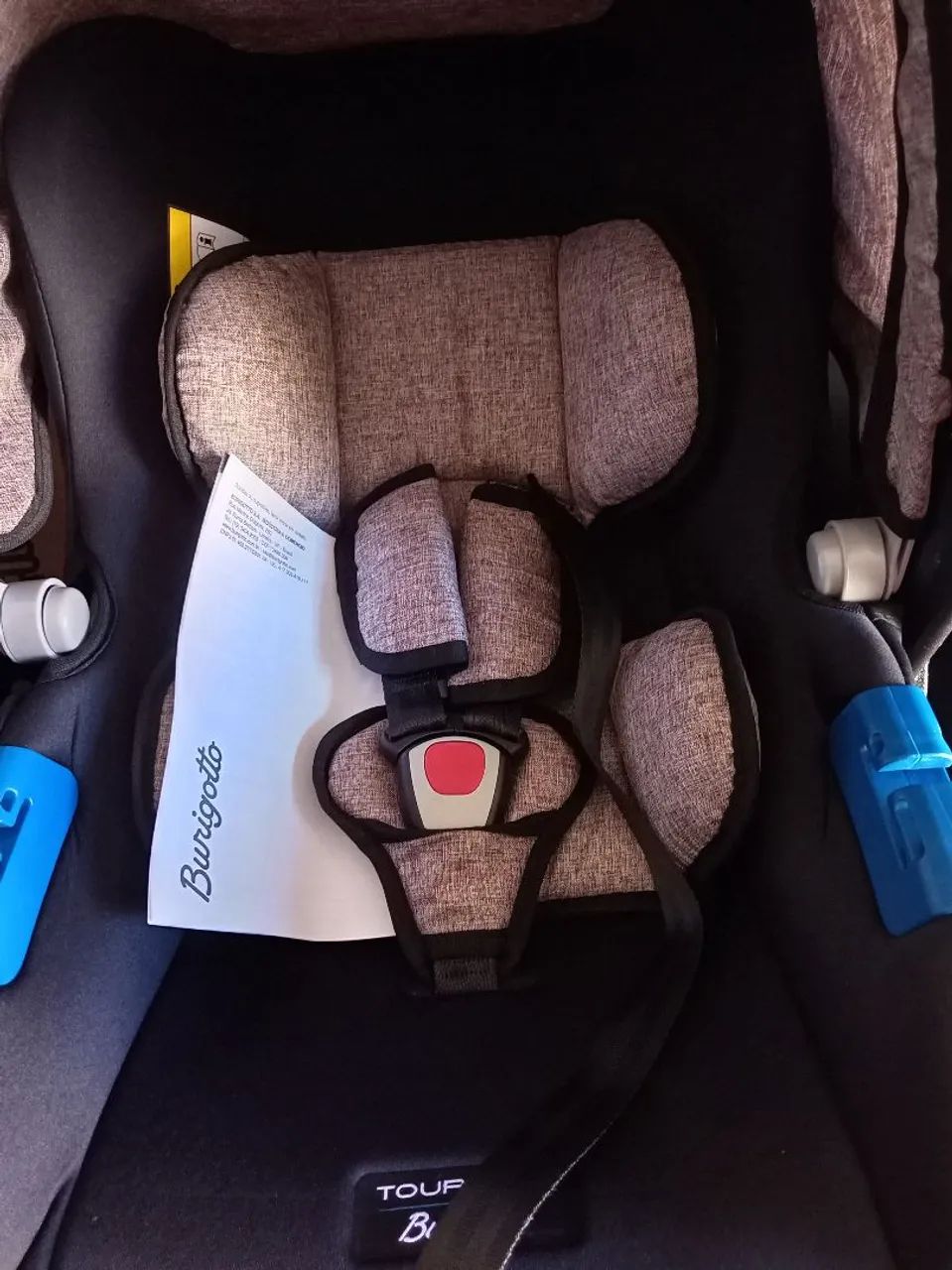 Bebê conforto novo na caixa