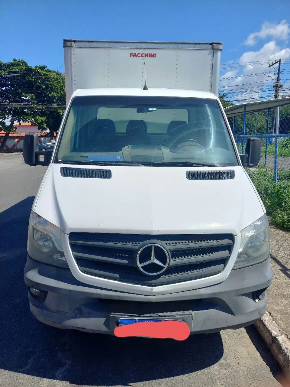 Alugo Sprinter Baú 