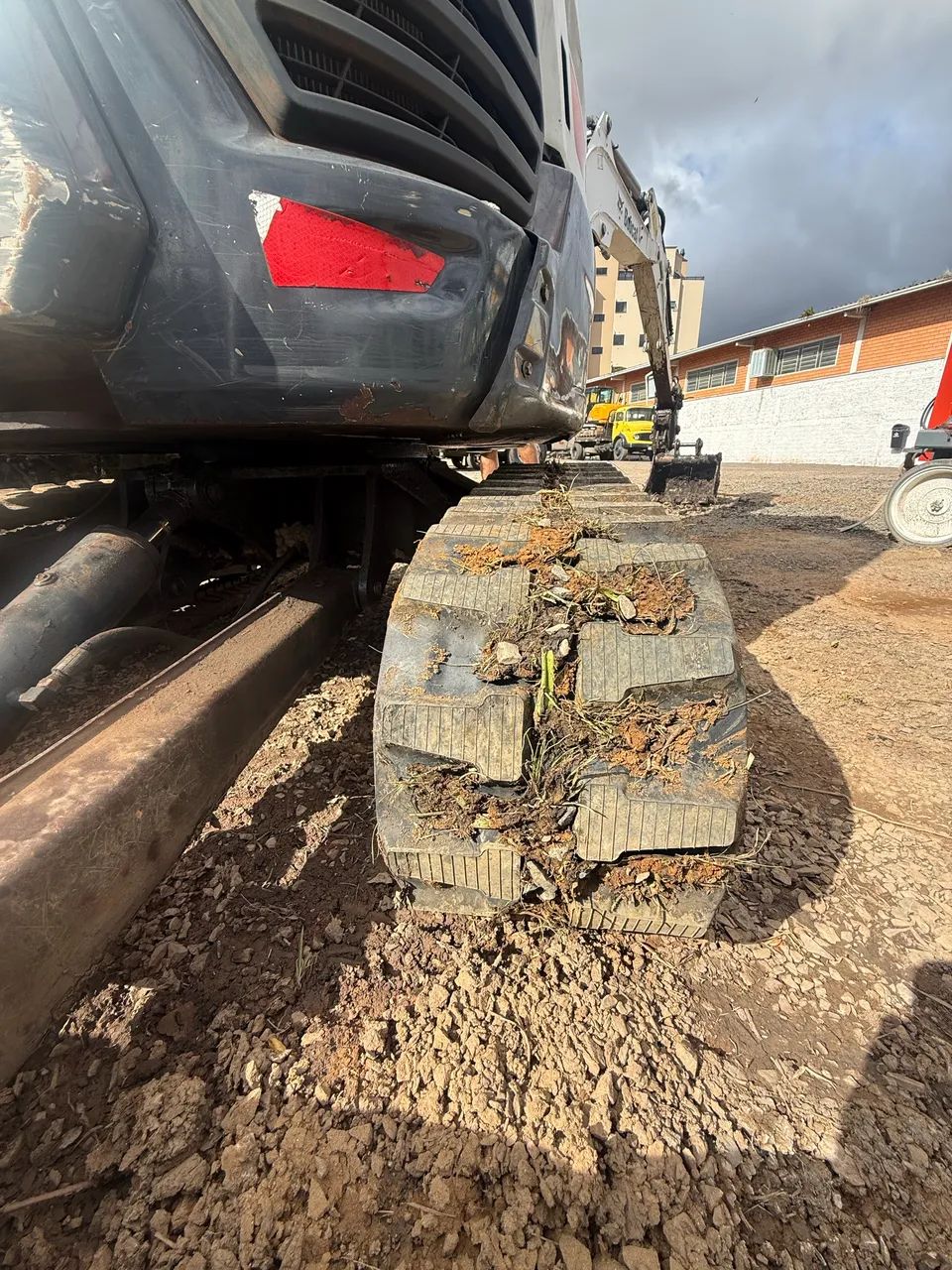 Mini escavadeira bobcat e26 - Foto 2