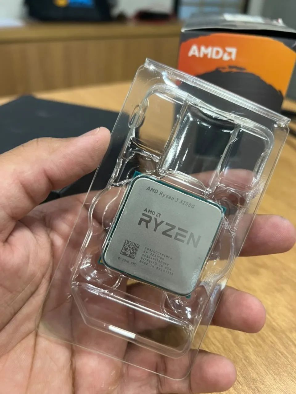 Processador Ryzen 3 3200G + Cooler