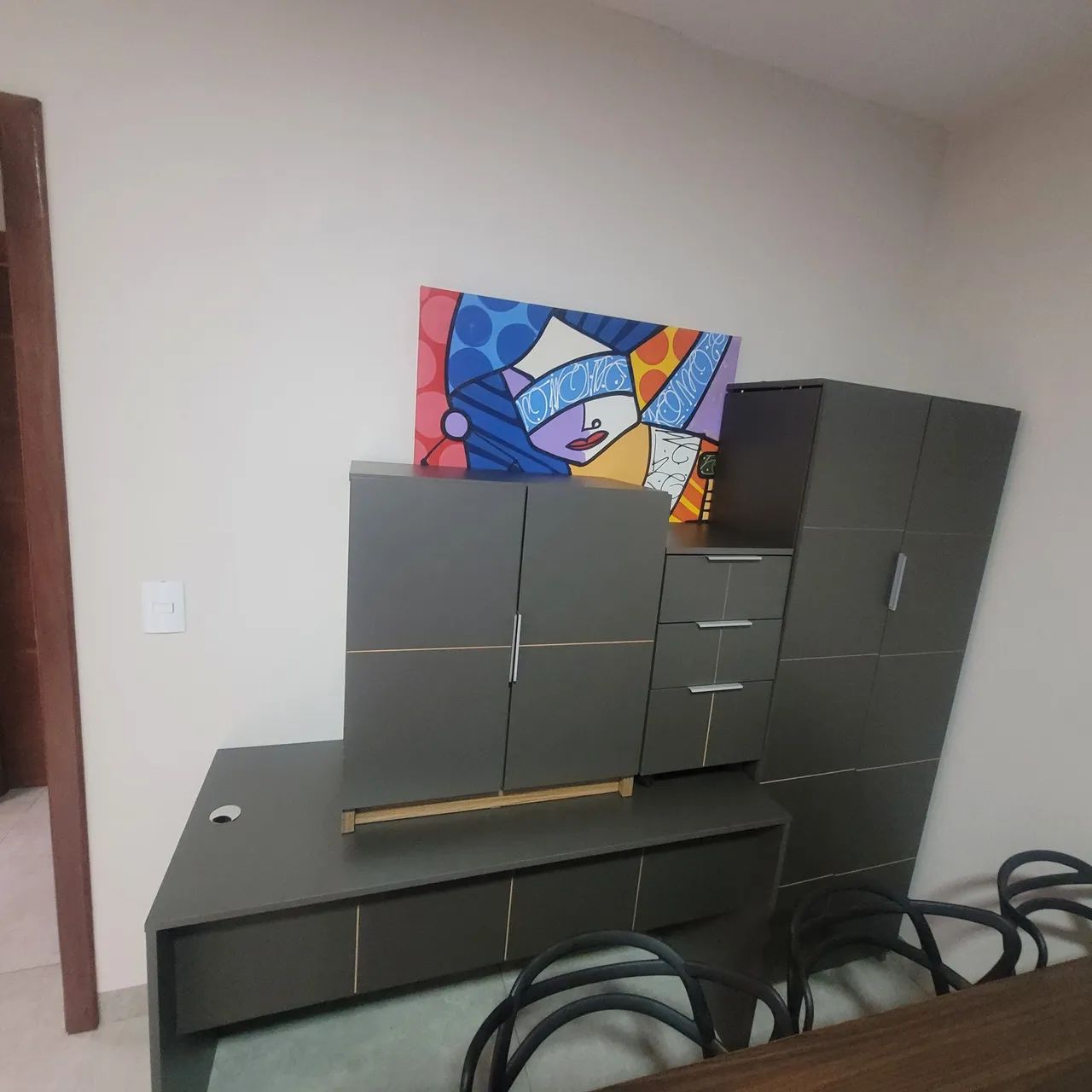 Vendo Armário e Mesa.  - Foto 2