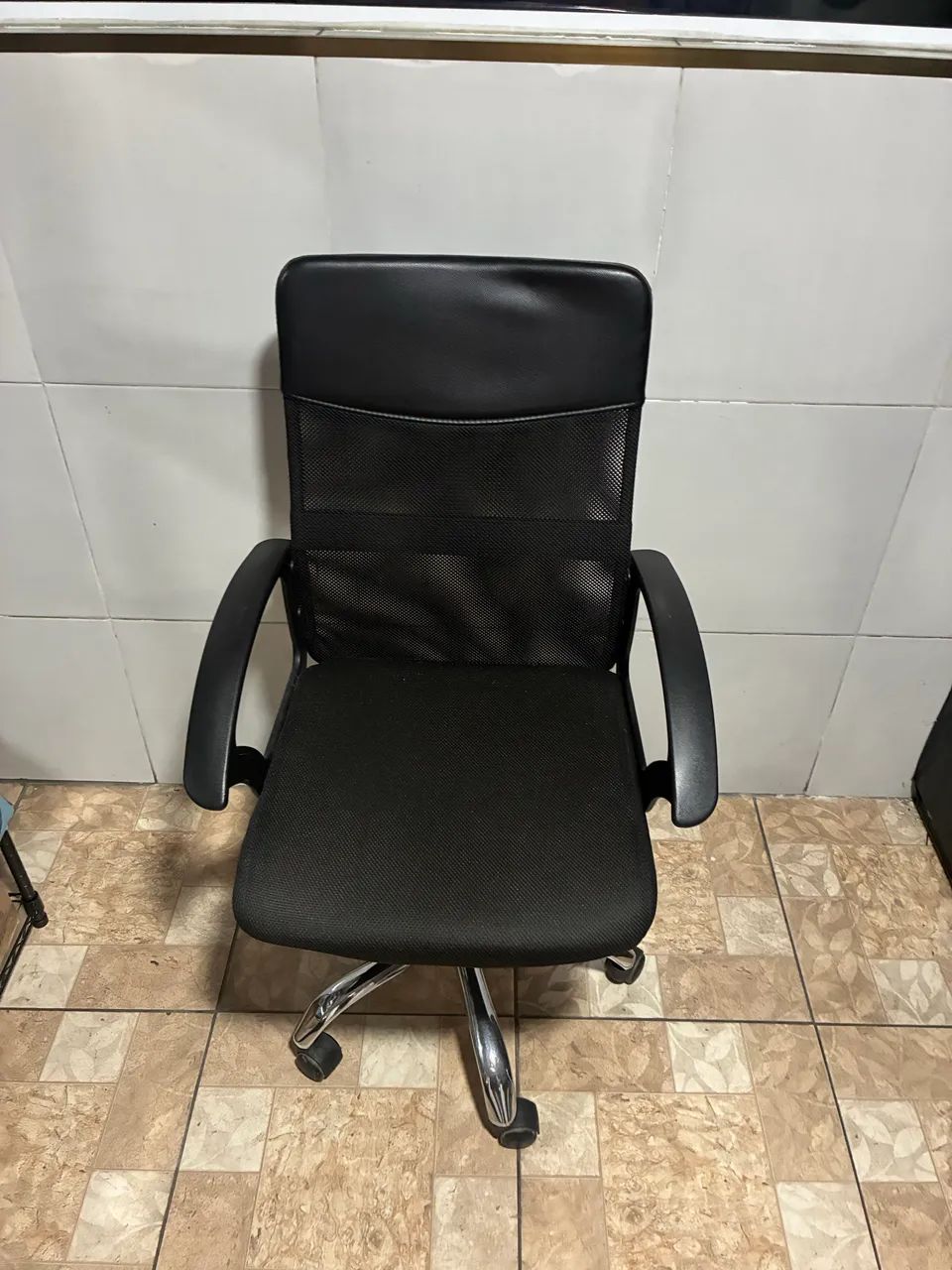 Cadeira escritório simples - Foto 3