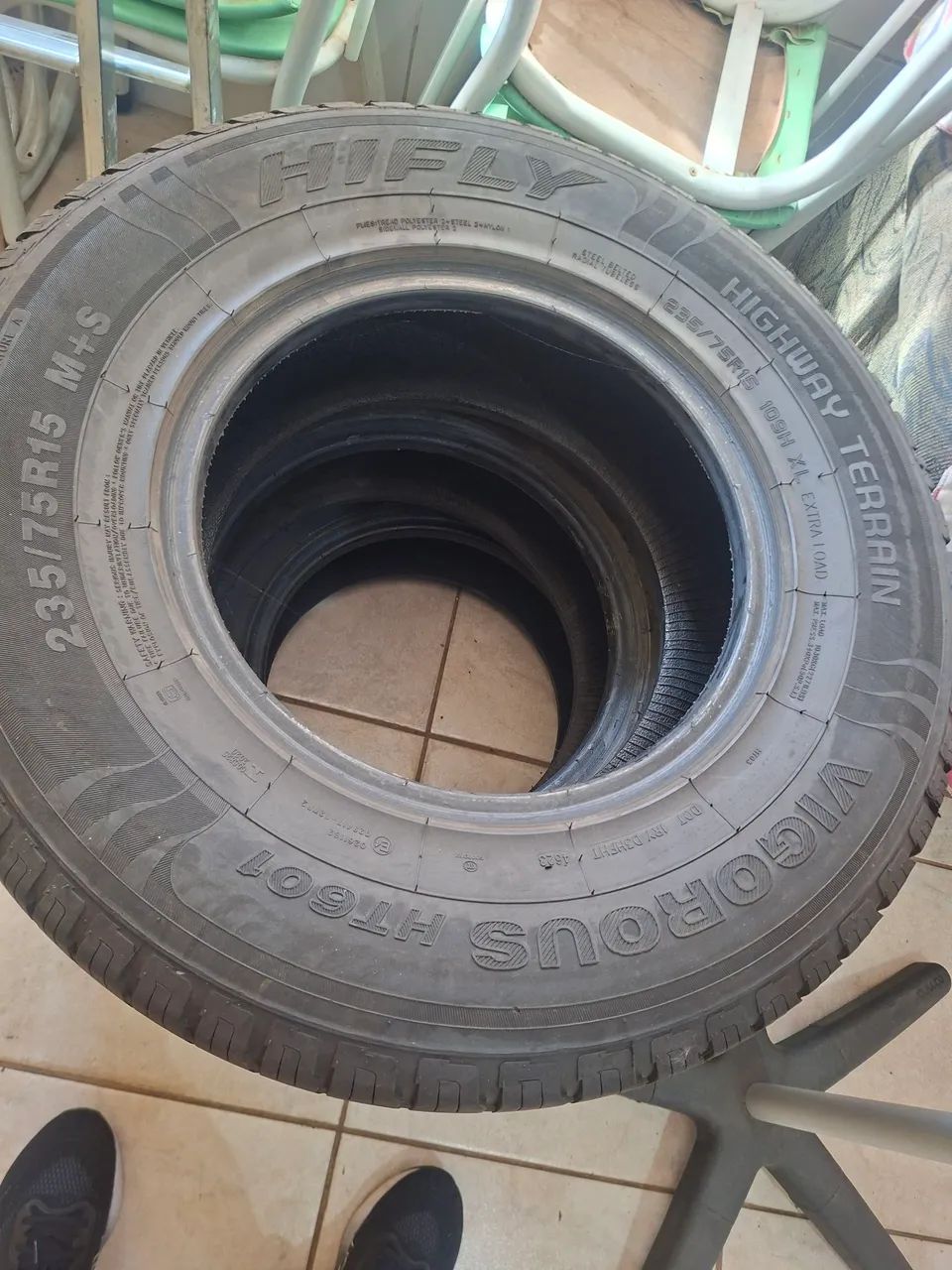 PNEUS USADOS 235/75R15