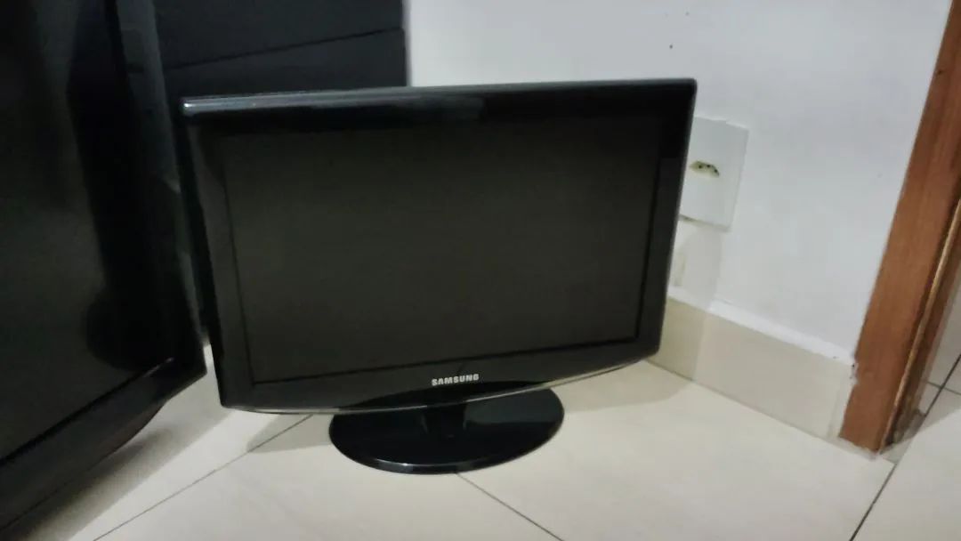 Tv e monitor com defeito - Foto 4