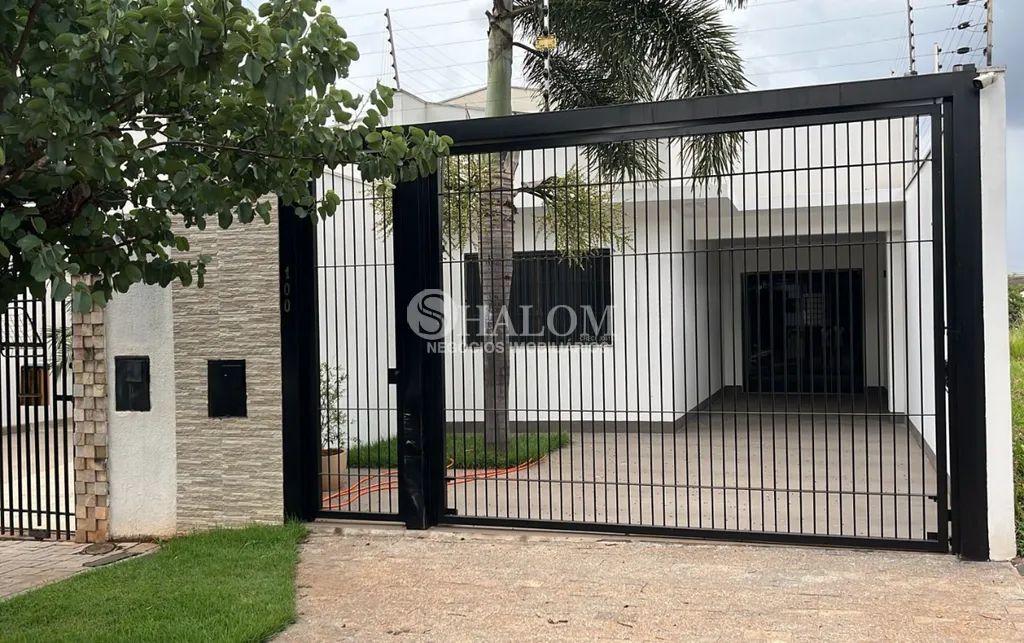 Casa à venda em Maringá, Jardim Itália, com 3 quartos, com 105 m²
