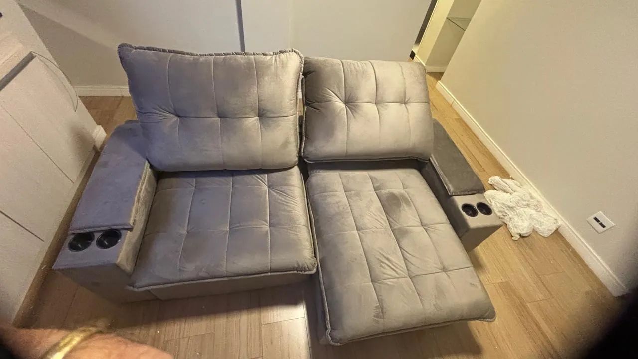Vendo sofá 2 lugares marrom - Foto 3